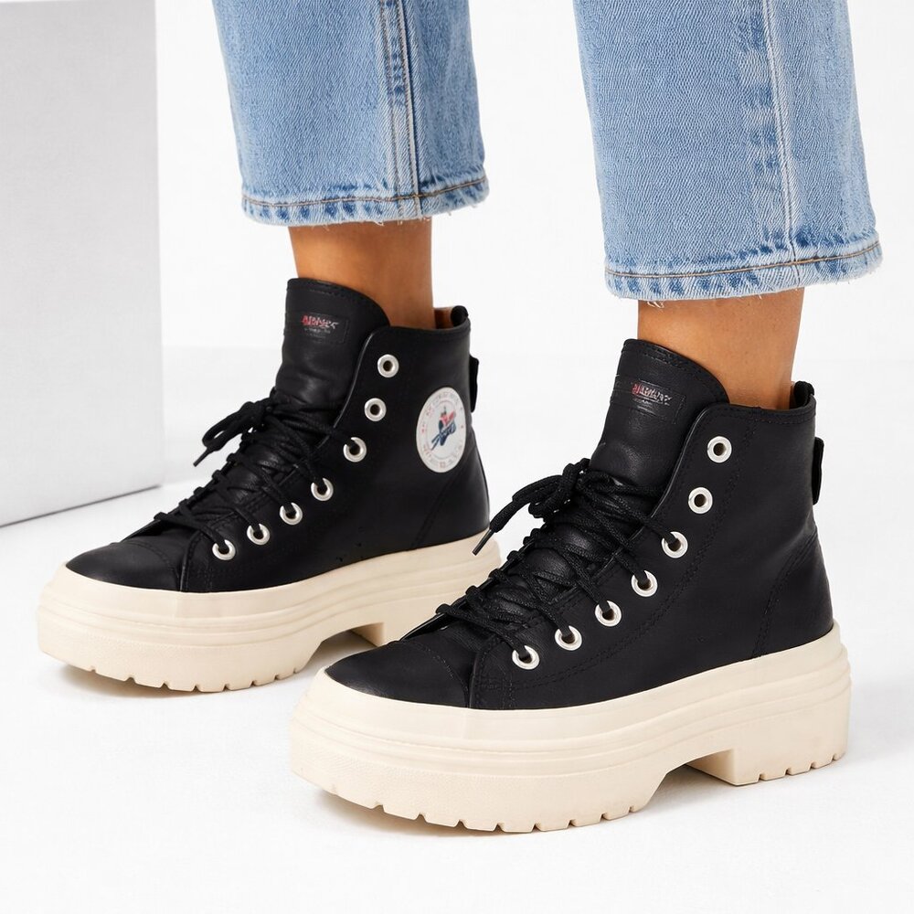 Converse Chuck Taylor All Star Platform Waterproof Sneakers – Black Leather |